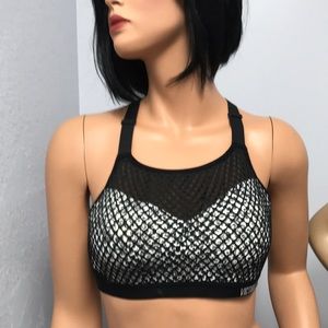 New condition Victoria Secret Sports Bra S 34C